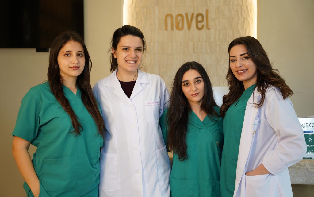Il team Novel Clinic insieme in clinica